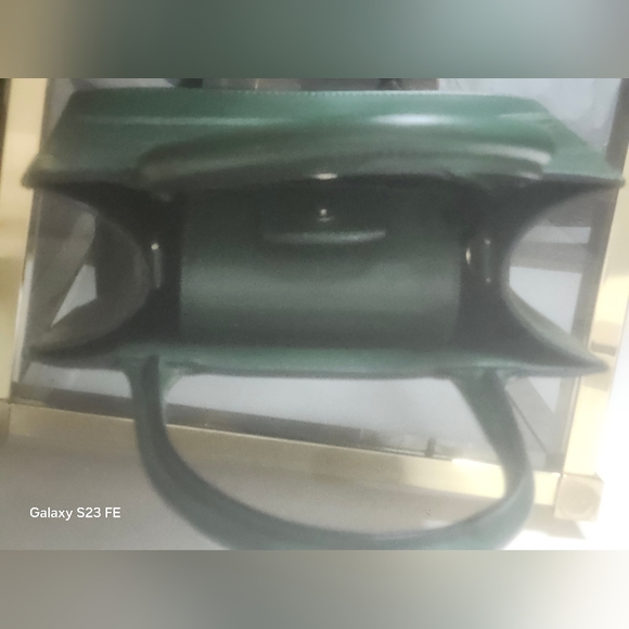 Beautiful Dark Green Valentino Handbag - Picture 7 of 10